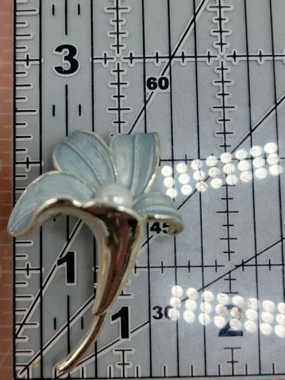 Baby Blue Lilly Brooch Silver Tone Faux Pearl Vintage Matte Enameled Pin
